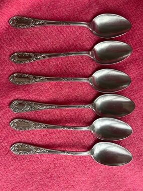 Silver plated vintage small spoons.